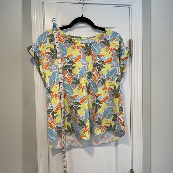 L.L. Bean Signature Size M Rangeley Cotton Tee Scoop Neck Lemon Floral Tee Shirt - Picture 7 of 10